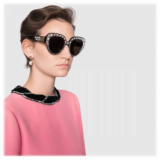 جوتشى black frame sunglasses for women gg0308